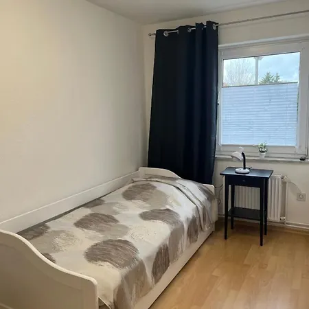 아파트 Messe Zimmer/ferienwohnung *