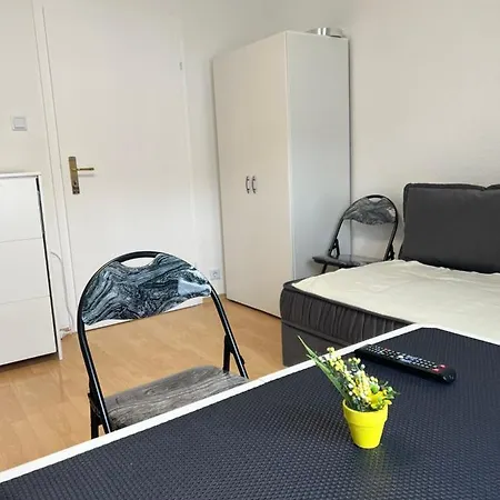 דירה Messe Zimmer/ferienwohnung הנובר