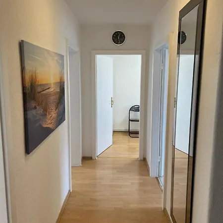 Messe Zimmer/ferienwohnung Διαμέρισμα